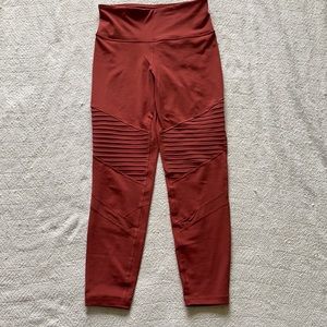Old Navy Elevate Leggings